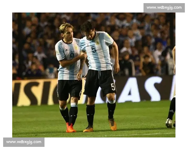 滕哈赫确认蒂尔曼受伤:勒沃库森新核首秀时间存疑,季前赛再添变数 滕哈赫确认蒂尔曼受伤:勒沃库森新核首秀时间存疑,季前赛再添变数